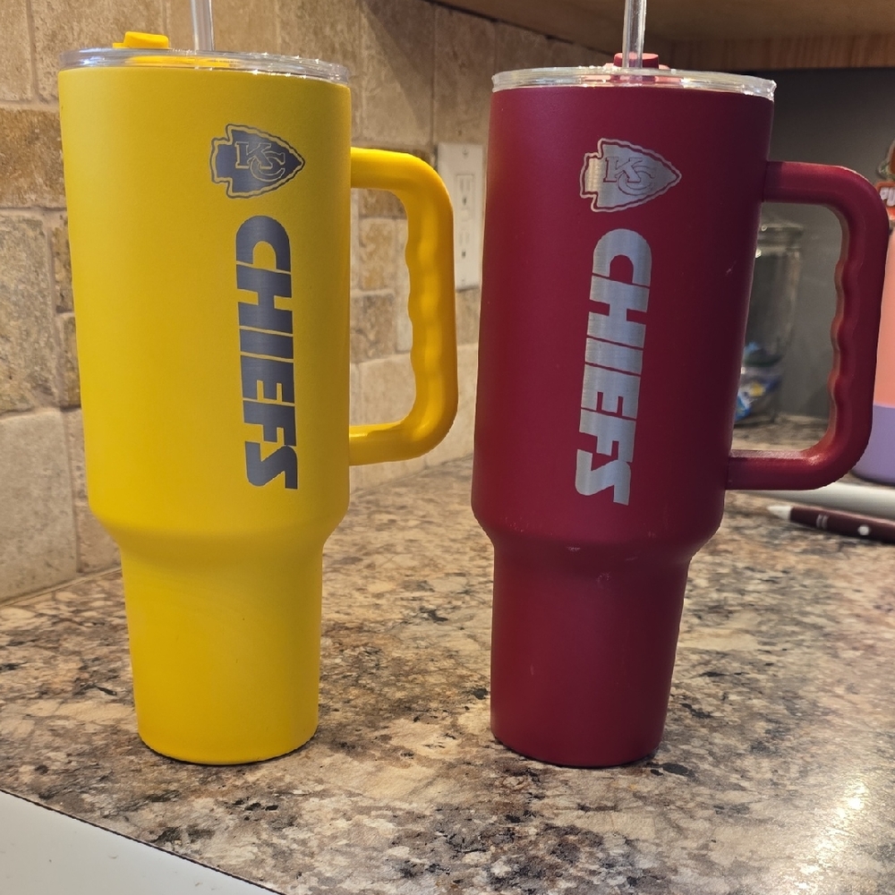 Kansas City Chiefs Yellow and Red Tumbler Set